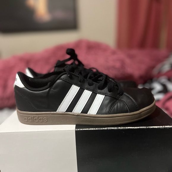 Adidas Baseline Kids Black/white size 4 US - Picture 6 of 7